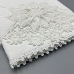 VTG Crochet Lace Pillowcase Starburst Snowflakes Medallion Scalloped Edge Queen
